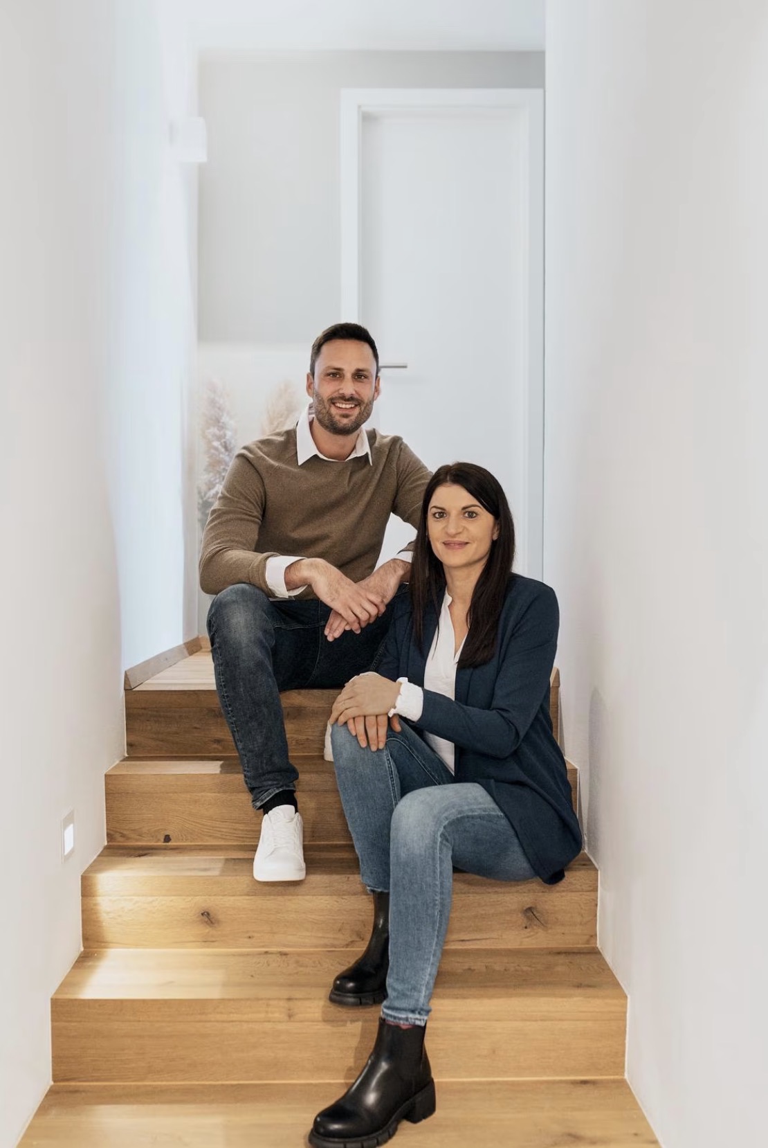 Ronny und Mariana — Gründer von AlpineLake Apartments aus Spiez